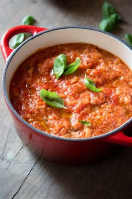  Pappa al Pomodoro: Uma Sopa Rústica e Agradavelmente Vibrante que Desperta os Sentidos!